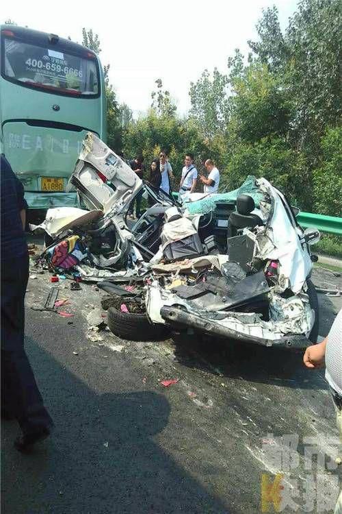 西禹高速8車連撞