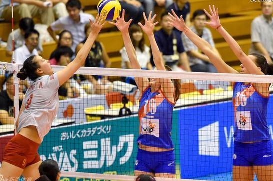 女排斬獲開門紅