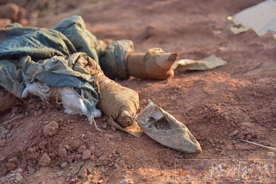 張家界一工地上挖出古裝女干尸