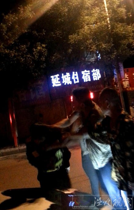 陜西男子打交警耳光圖片