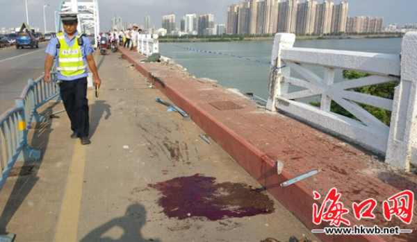 海口瓊州大橋發(fā)生重大車禍