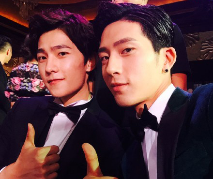楊洋與井柏然合影