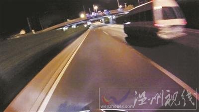 男子騎摩托13分跑二環(huán)