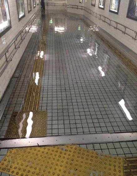 第18號臺風艾濤登陸日本