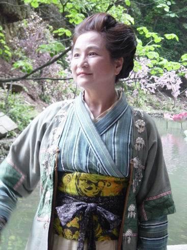 武俠影后鄭佩佩憶當(dāng)年懷孕8次流產(chǎn)4次