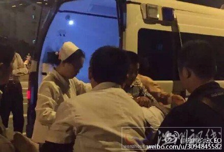 事發(fā)路口都是車(chē)禍碎片