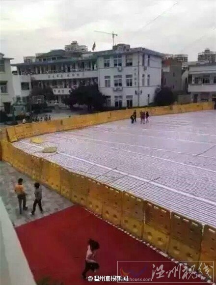 溫州現(xiàn)毒跑道圖片