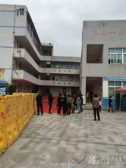 小學(xué)塑膠跑道有毒