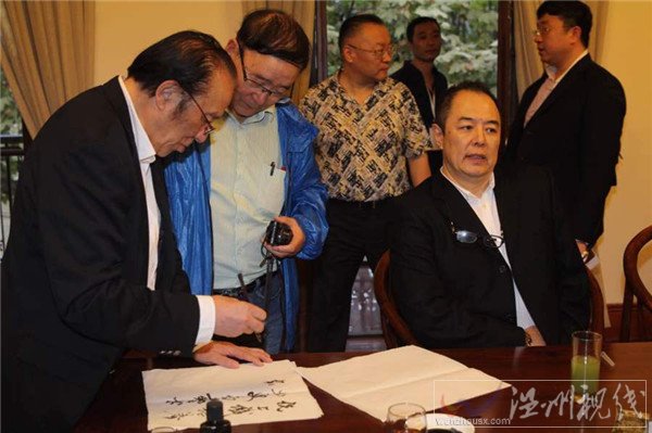 張鐵林對于自己這個私生女認(rèn)同嗎