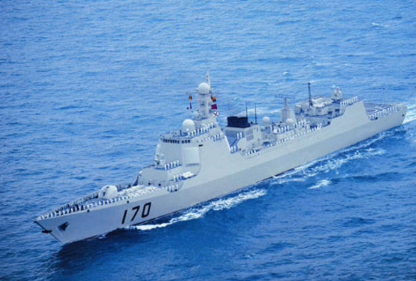 蘭州號導彈艦對闖南沙美艦予以警告