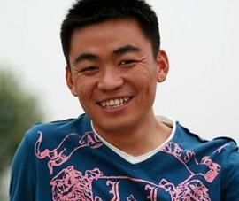 韓演員撞臉王寶強