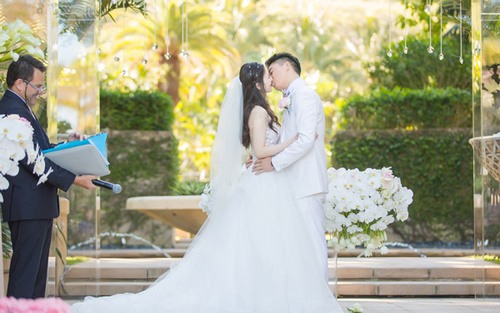 劉強東與奶茶妹妹婚禮現(xiàn)場照