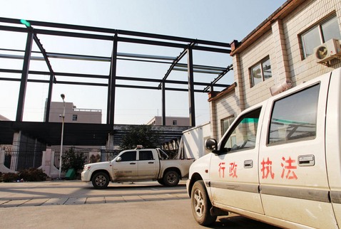 鄭州高校違章建筑