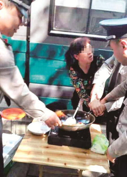 家長派房車駐校