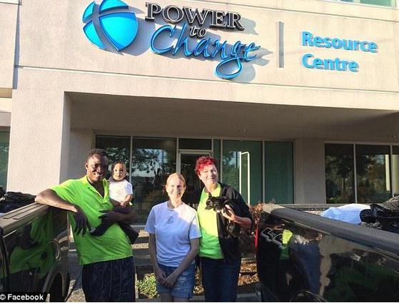 環(huán)衛(wèi)工辭職當(dāng)國王