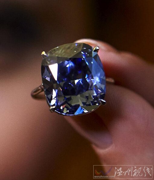 富商送女兒藍鉆