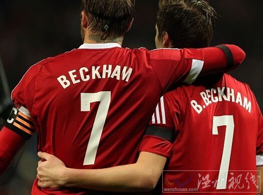 小貝帶著小七上場(chǎng)