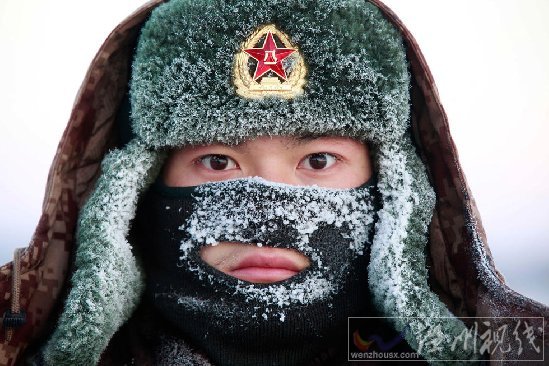 哨兵雪天變成白眉大俠