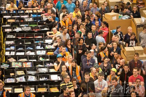 美國黑色星期五全民血拼