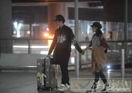 陳曉為什么要在機場痛哭