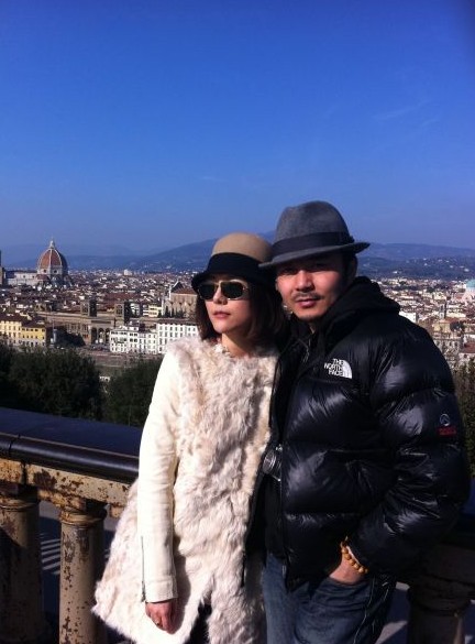 楊樂(lè)樂(lè)曬汪涵合影