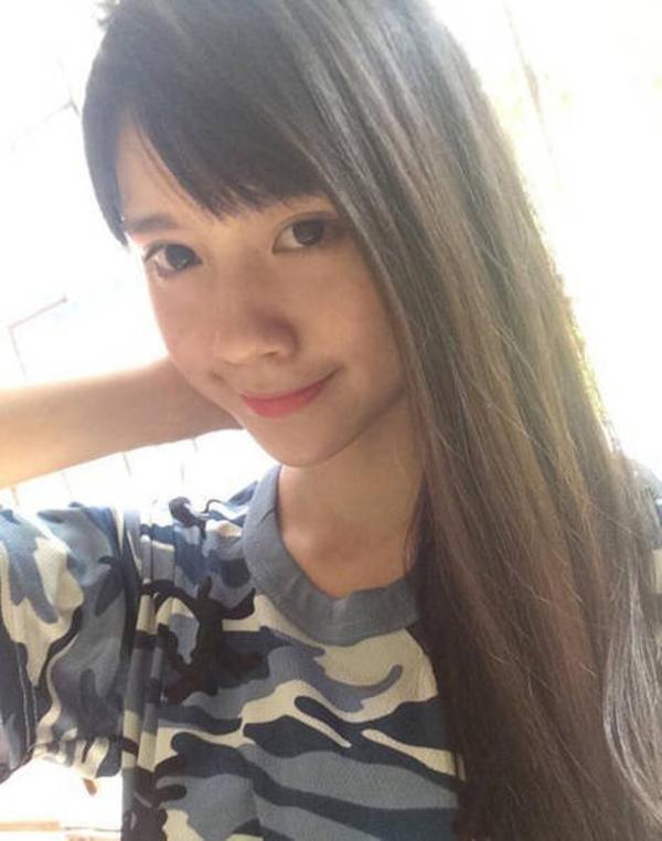 高中生曬自拍獲贊