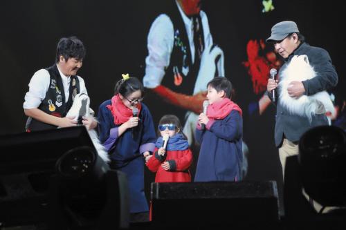 孫楠祖孫三代同臺(tái)