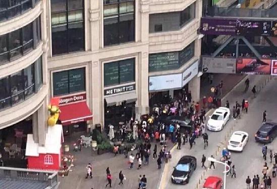 誤踩油門致車失控