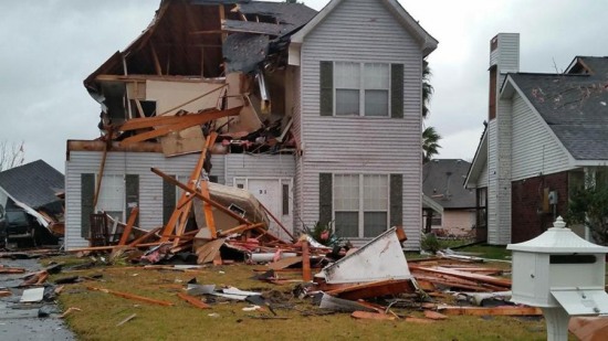 美國(guó)遭遇龍卷風(fēng)襲擊