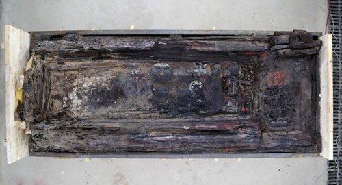 ?；韬钅怪鳎簼h武帝之孫劉賀 遺骸腰部見玉印