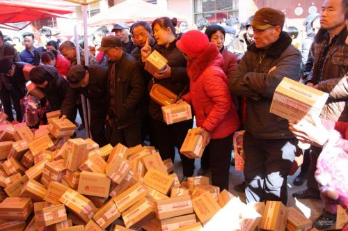 廟會(huì)叫賣無主快件