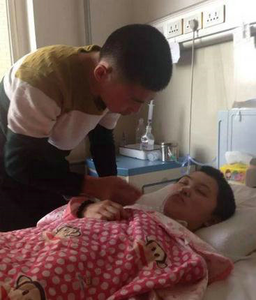 暴打女友對(duì)其照料