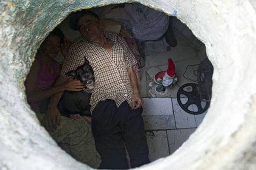 蝸居下水道22年