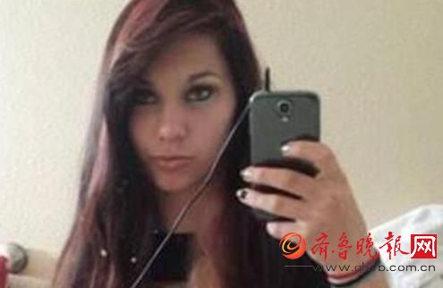 美國(guó)女司機(jī)撞死兩人后自拍