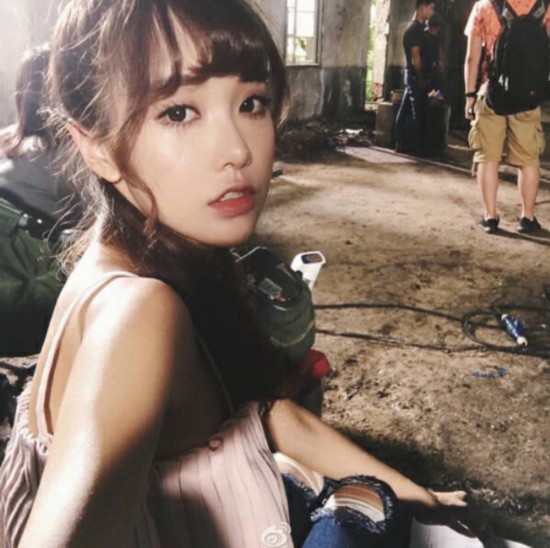 網紅露真容變路人