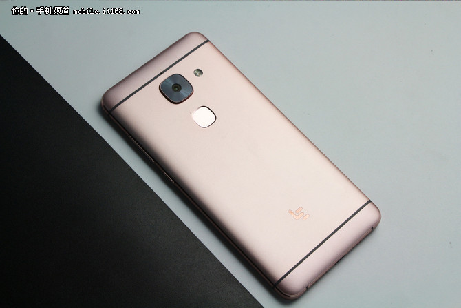 樂2手機現貨1099