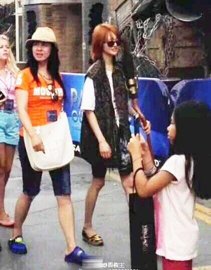 鄭爽再瘦成紙片人 因厭食癥暴瘦