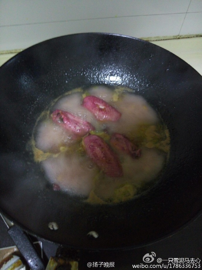 網友發明五彩雞翅