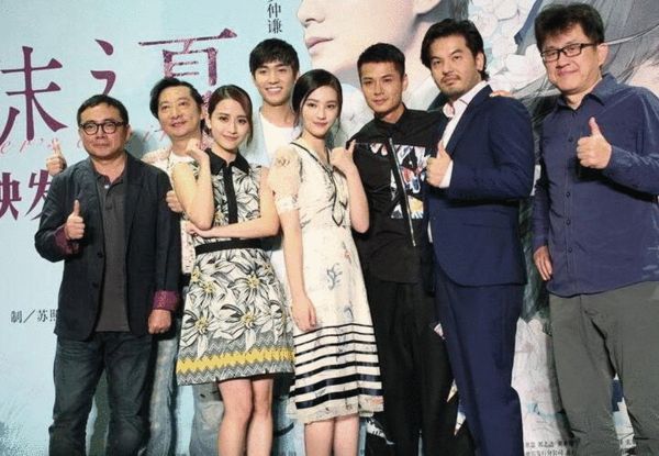 央視批天價片酬