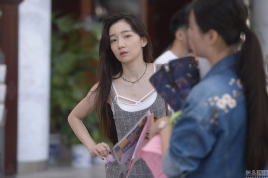 中戲開學美女如云