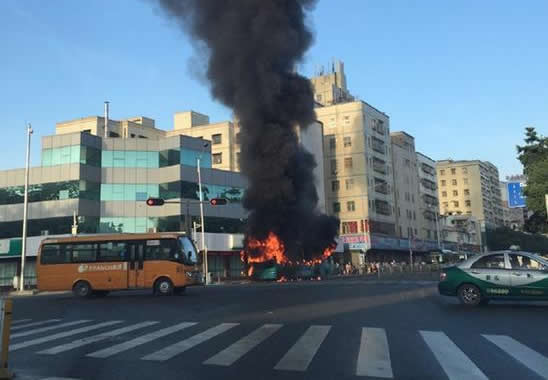 深圳公交車(chē)起火