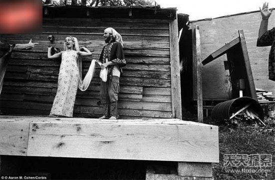 世界最怪異村莊:男女共享老婆和孩子