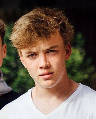 英17歲“超膽俠”玩自由飛躍被地鐵夾中不幸身亡