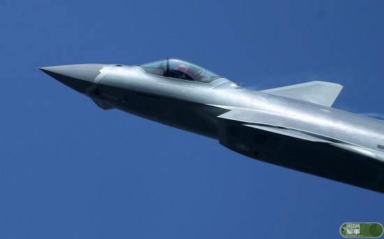 中國大殺器亮相 殲-20隱形戰斗機公開亮相