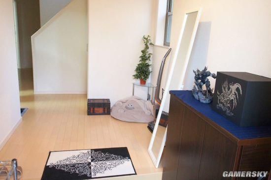 日本宅男蓋樓收藏游戲：地球最強(qiáng)大寫的服