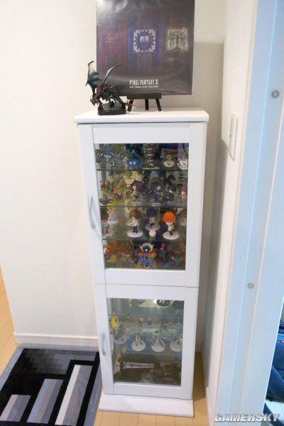 日本宅男蓋樓收藏游戲：地球最強(qiáng)大寫的服