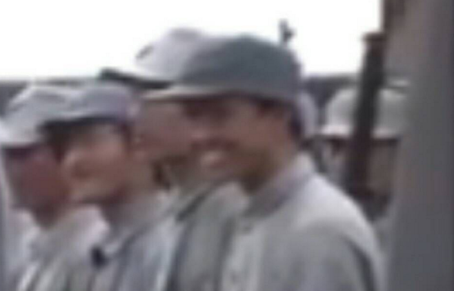 抗日神劇現(xiàn)包子雷