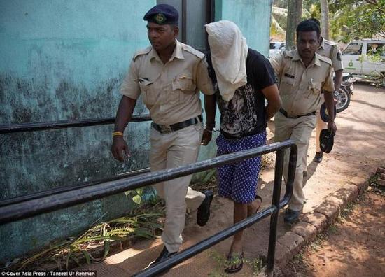 女作家魂斷印度