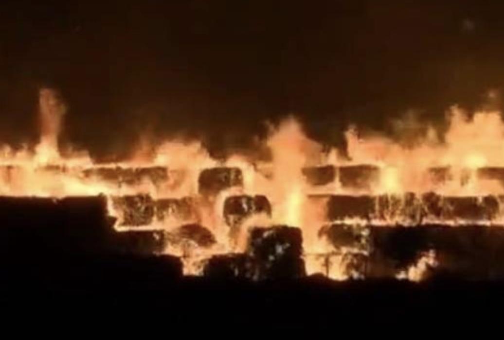 天津港發(fā)生火災(zāi)