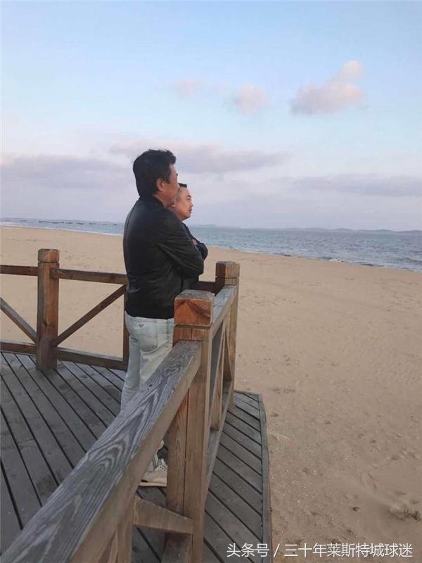 劉國(guó)梁下海經(jīng)商